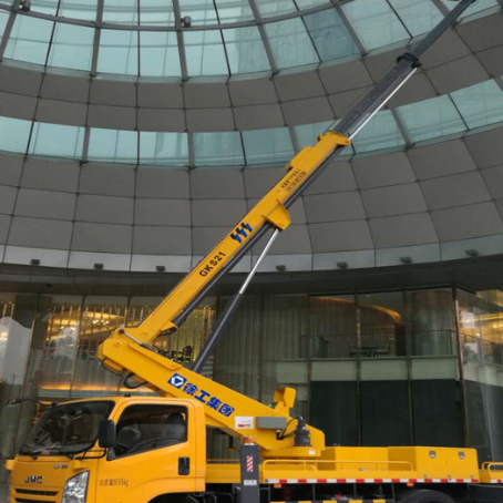 香洲附近高空作业车租赁｜安全设备租赁｜高空安装|工程定制化方案｜亿立达设备租赁